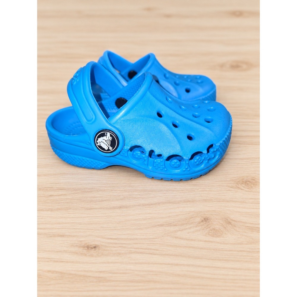 Crocs Classic Clog Bright Blue Kids Toddler Size 5 Shoes Slip On Sandals